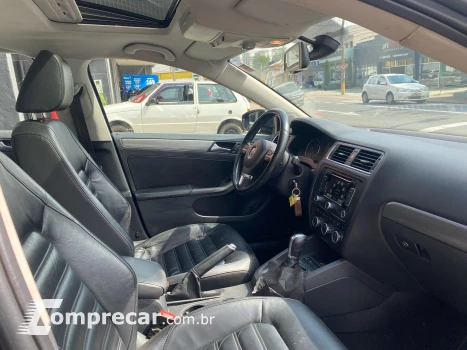 JETTA 2.0 TSI Highline 211cv