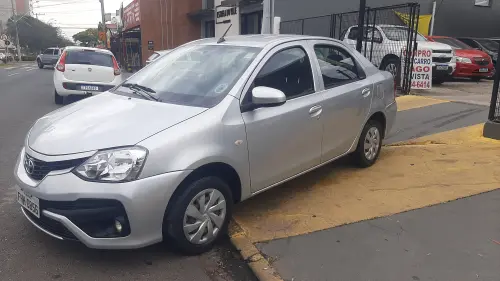 ETIOS 1.5 X Sedan 16V