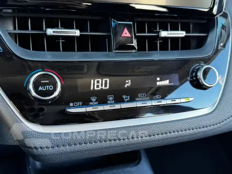 COROLLA 1.8 VVT-I Hybrid Altis