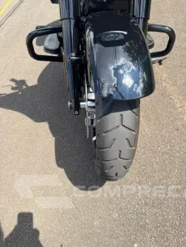 STREET GLIDE ESPECIAL