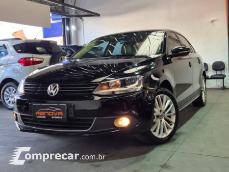 Volkswagen JETTA - 2.0 TSI HIGHLINE 200CV 4P TIPTRONIC 4 portas