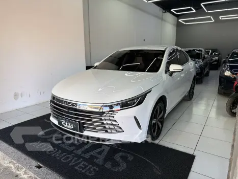 BYD KING 1.5 Dm-i Phev GS 4 portas