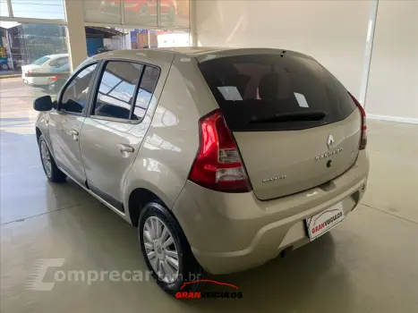SANDERO 1.6 PRIVILÉGE 16V FLEX 4P AUTOMÁTICO