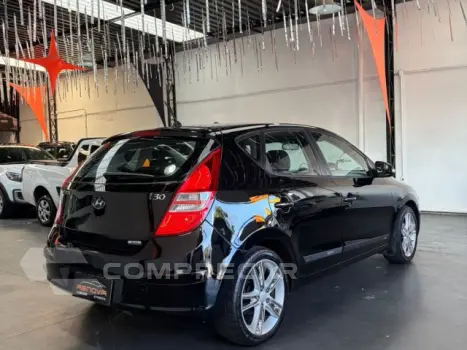 I30 - 2.0 MPFI GLS 16V 4P MANUAL