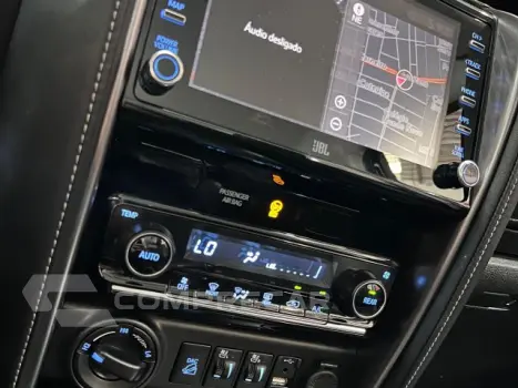 HILUX SW4 - 2.8 D-4D TURBO SRX 7L 4X4 AUTOMÁTICO