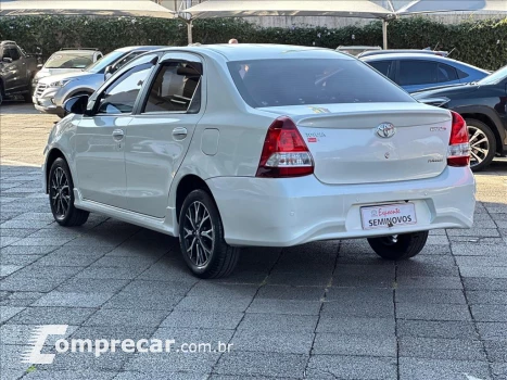 ETIOS 1.5 PLATINUM SEDAN 16V FLEX 4P AUTOMÁTICO