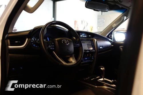 Hilux SW4 2.7 16V 4P FLEX SRV 7 LUGARES AUTOMÁTICO