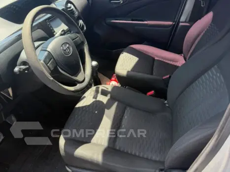 ETIOS HATCH - 1.3 X 16V 4P MANUAL