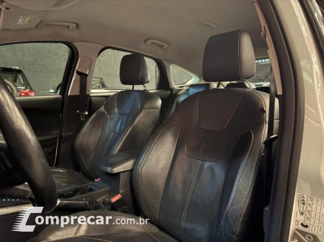 Focus 2.0 Se Plus Sedan 16V Flex 4P Powershift