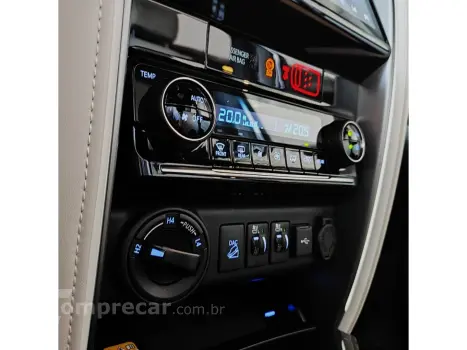 HILUX SW4 2.8 D-4D TURBO DIESEL DIAMOND 7L 4X4 AUTOMÁTICO