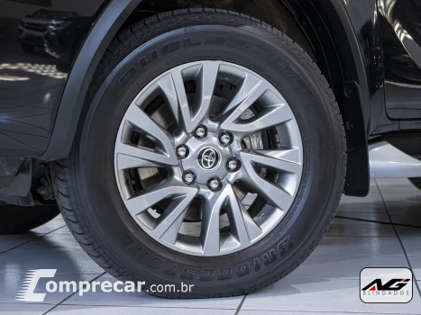 HILUX SW4 2.8 SRX 4X4 7 Lugares 16V Turbo Intercooler