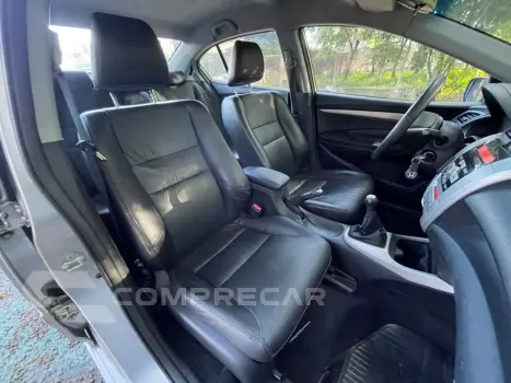 CITY 1.5 EXL Sedan 16V