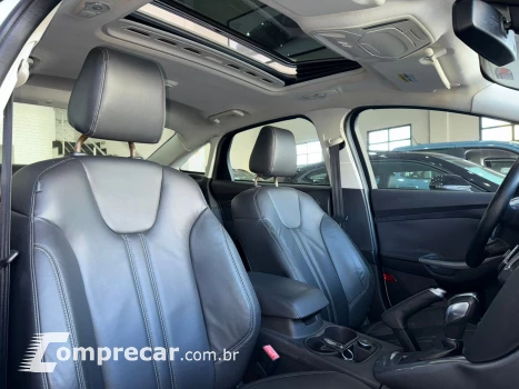 FOCUS 2.0 Titanium Plus Sedan 16V