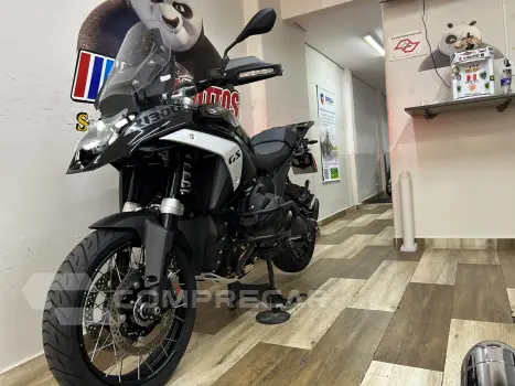 R 1300 GS TRIPLE BLACK