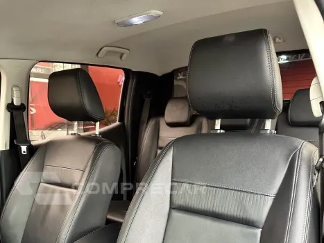 RANGER 2.2 BLACK 4X2 CD 16V DIESEL 4P AUTOMÁTICO