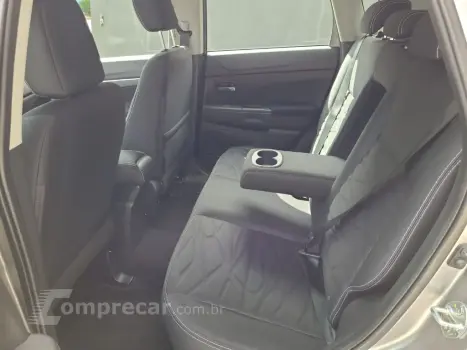 ASX OUTDOOR 2.0 4x2 16V 160cv Aut.