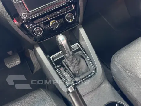 JETTA 2.0 TSI HIGHLINE 211CV GASOLINA 4P TIPTRONIC
