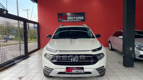 FIAT TORO 2.0 16V TURBO VOLCANO 4WD AT9