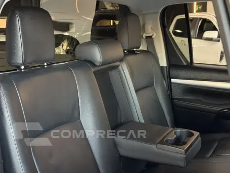 Hilux Caminhonete 2.8 16V SRV 4X4 DIESEL CABINE DUPLA AUTOMÁ