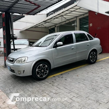 CORSA 1.4 MPFI Premium Sedan 8V