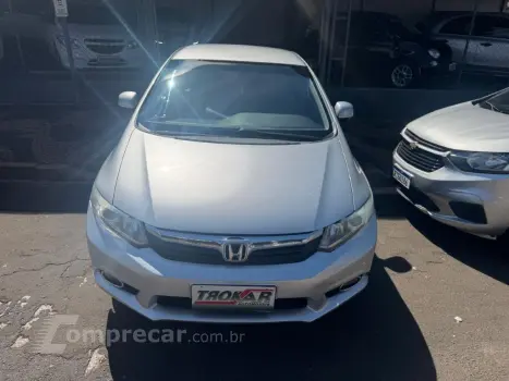 Honda Civic Sedan LXS 1.8/1.8 Flex 16V Aut. 4p 4 portas