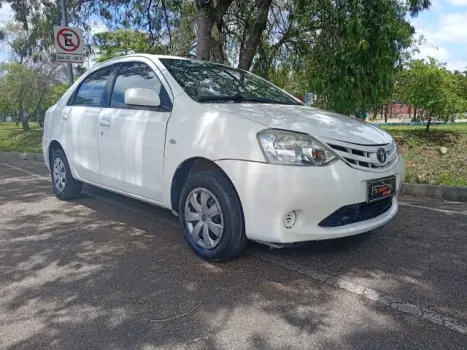 ETIOS SEDAN - 1.5 XS SEDAN 16V 4P MANUAL