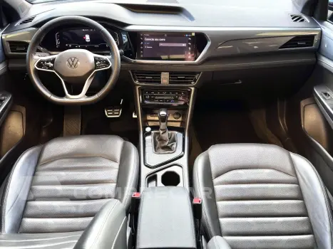 TAOS 1.4 250 TSI TOTAL FLEX HIGHLINE AUTOMÁTICO