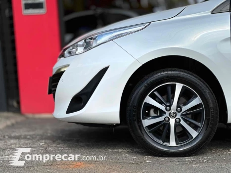YARIS 1.5 16V FLEX SEDAN XL LIVE MULTIDRIVE