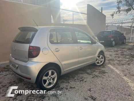 FOX - 1.6 MI PRIME 8V 4P MANUAL