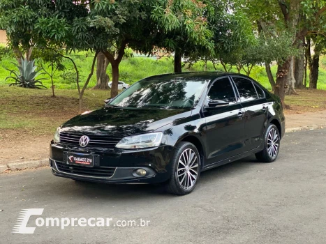 Volkswagen JETTA Comfortline 2.0 T.Flex 8V 4p Tipt. 4 portas