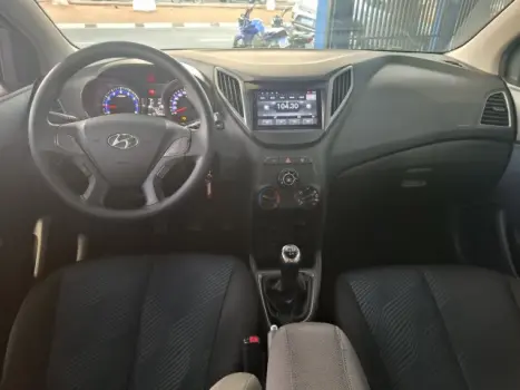 HB20 - 1.6 COMFORT PLUS 16V 4P MANUAL