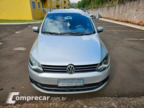 Volkswagen SPACEFOX 1.6 MI Trend 8V 4 portas