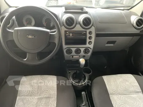 FIESTA 1.6 MPI Class Sedan 8V