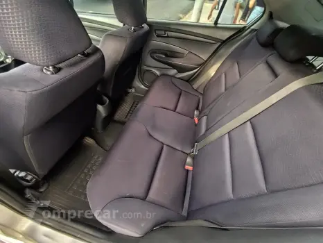 CITY 1.5 DX Sedan 16V