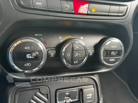 RENEGADE 1.8 16V Longitude