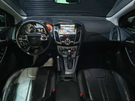 FOCUS 2.0 Titanium Sedan 16V