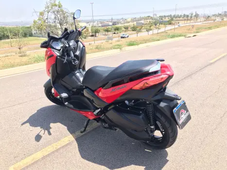 XMAX 250