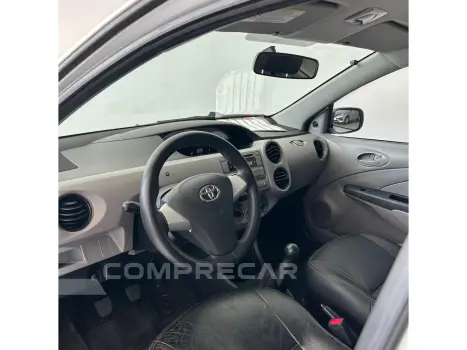 ETIOS 1.3 XS 16V FLEX 4P MANUAL