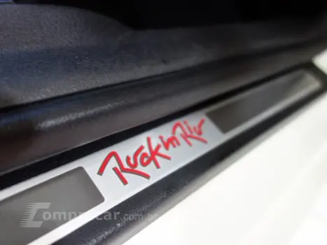 FOX - 1.6 MI ROCK IN RIO 8V 4P MANUAL