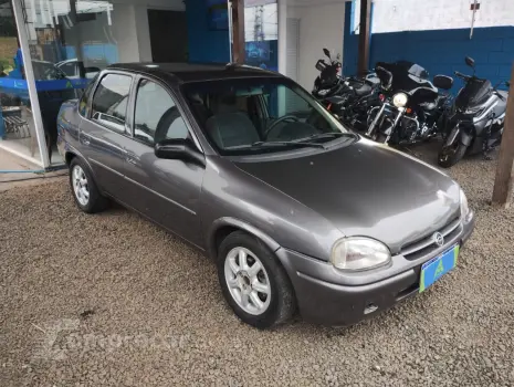 Corsa Sedan 1.6 GLS 4P
