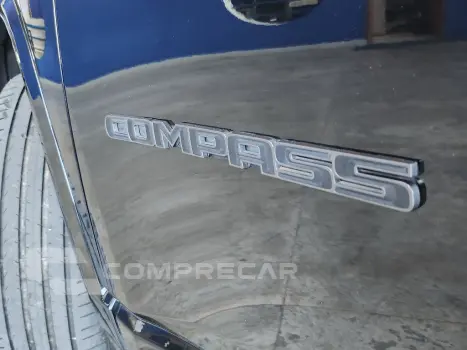 COMPASS 2.0 HURRICANE 4 TURBO GASOLINA BLACKHAWK AT9