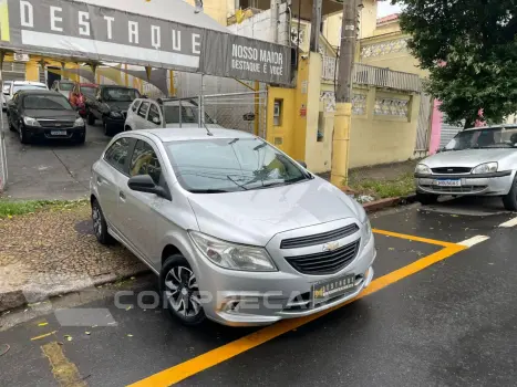 CHEVROLET ONIX HATCH Joy 1.0 8V Flex 5p Mec. 4 portas