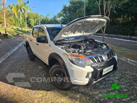 L200 TRITON 2.4 16V TURBO DIESEL OUTDOOR GLS CD 4