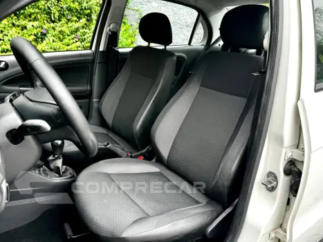 VOYAGE 1.0 12V MPI TOTALFLEX 4P MANUAL