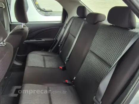 ETIOS SEDAN - 1.5 X PLUS SEDAN 16V 4P AUTOMÁTICO