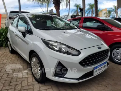 FORD FIESTA HATCH - 1.6 SE HATCH 16V 4P POWERSHIFT 4 portas