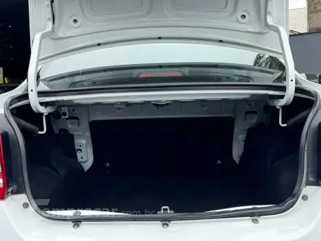 LOGAN 1.0 12V SCE ZEN