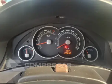 PRISMA - 1.4 MPFI MAXX 8V 4P MANUAL