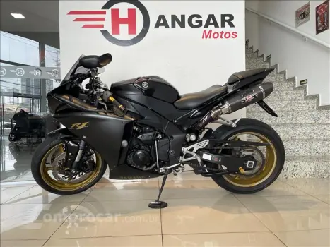 YZF-R1