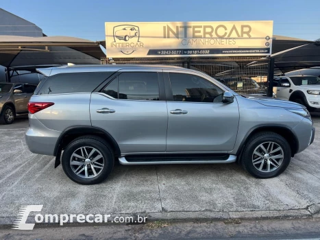 HILUX SW4 2.8 D-4d Turbo SRX 4X4